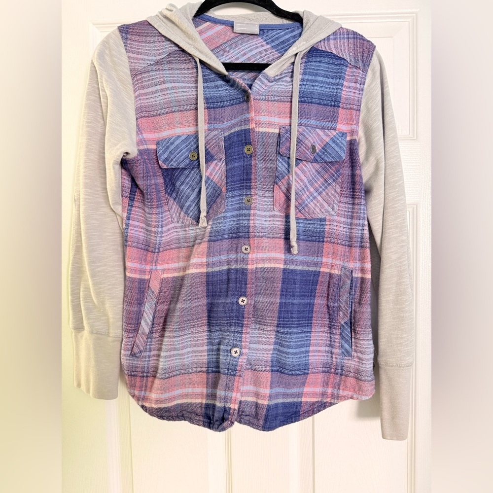 Woman’s Columbia Shirt Jacket